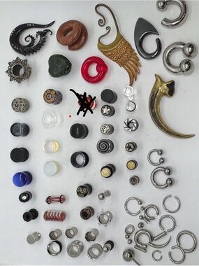 50+ Pc body/ear Jewelry Lot Gauges Tunnels Plugs Ear Weights Hangers Mixed Sizes
